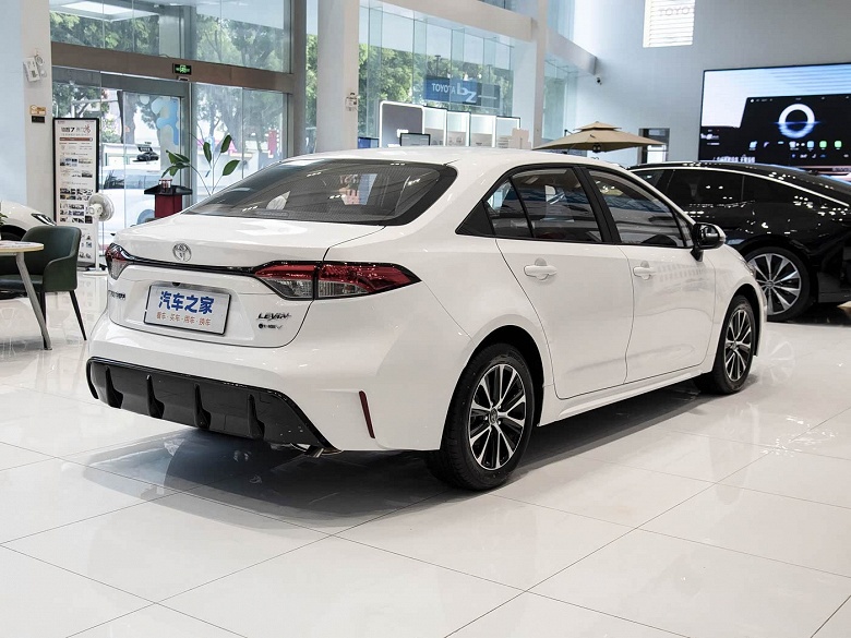 Клон новой Toyota Corolla от самой Toyota: у дилеров в Китае появился новый Toyota Levin L &mdash;&nbsp; опубликованы живые фото машины